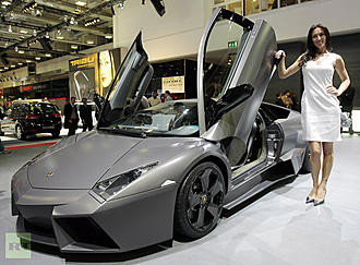 Click image for larger version

Name:	real-lamborghini-reventon-828.jpg
Views:	1
Size:	126.8 KB
ID:	632508